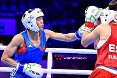 Nguyễn Thị Tâm gặp võ sỹ "khủng" của chủ nhà ở chung kết Boxing thế giới