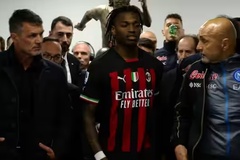 Maldini và Spalletti cãi nhau trong đường hầm trận Napoli-Milan