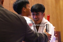 Chùm ảnh: Nước mắt giàn giụa võ sĩ Thái Lan gây sốc nhà thi đấu jujitsu SEA Games 32