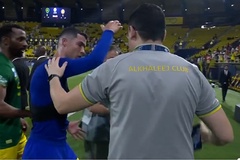 Ronaldo lại có hành động giận dữ khi Al Nassr bị cầm hoà