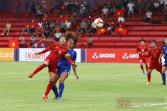Tuyển nữ Việt Nam vào bán kết SEA Games 32 dù chịu thất bại