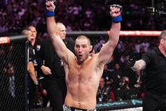 UFC 293: Sean Strickland gây sốc, "đập nát" Israel Adesanya vô địch hạng trung