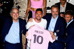 Ông chủ Inter Miami kể hậu trường vụ chiêu mộ Messi suốt 4 năm rưỡi