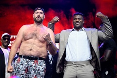 Francis Ngannou nhận bao nhiêu tiền khi đấu Tyson Fury trên sàn Boxing