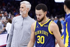 Stephen Curry chán nản với Golden State Warriors sau thất bại sít sao trước Thunder