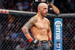 ĐKVĐ UFC Alex Volkanovski: “Bạn tập của tôi còn khó xơi hơn Ilia Topuria”