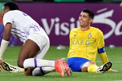 Ronaldo bỏ lỡ bàn thắng ở cự ly 3 mét, Al Nassr bị loại khỏi Cúp C1 châu Á