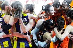 Trực tiếp Chung kết bóng chuyền vô địch Thổ Nhĩ Kỳ: Siêu sao đại chiến