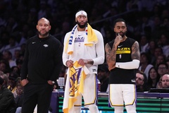 HLV bị Los Angeles Lakers sa thải cập bến Milwaukee Bucks: Trở về mái nhà xưa