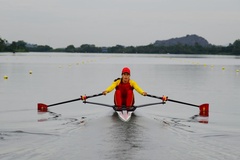 Chưa đấu tứ kết, Phạm Thị Huệ đã có vé vào bán kết rowing Olympic 2024, nhưng...