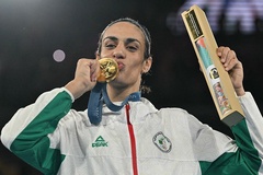 Imane Khelif giành HCV Boxing Olympic, đáp trả nghi ngờ giới tính