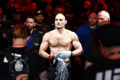 Sean Strickland được hứa tranh đai sau UFC 305, Whittaker - Chimaev vẫn có cơ hội