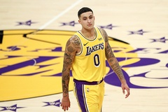 Nhà vô địch NBA Kyle Kuzma thích thú với vòng 4 điểm ở giải bóng rổ Philippines