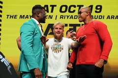 Chưa lên đài, Francis Ngannou được Renan Ferreira cảm ơn vì khoản tiền kếch xù