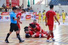 Kịch tính tứ kết giải Futsal HDBank Sinh viên Khu vực Hà Nội 2024