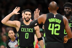 Jayson Tatum sửa sai kịp thời, ném game-winner buzzer-beater cảm xúc đưa Celtics đến chiến thắng