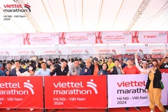 Sôi động ngày nhận bib Viettel Marathon 2024 chặng Việt Nam