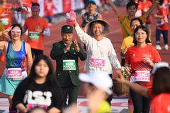 Hình ảnh đặc biệt của Viettel Marathon Hà Nội - Việt Nam 2024 đến từ những điều đơn giản nhất