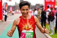 Nguyễn Văn Lai: Từ "1 giây khác biệt" đến 1 phút vinh quang chặng Viettel Marathon Angkor Wat