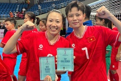 U17 Việt Nam bị loại nghiệt ngã, giấc mơ World Cup trông vào các cô gái vàng