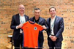 Cái “bắt tay” đặc biệt giữa VFF và bóng đá Hà Lan, Ukraine, Brazil ở FIFA