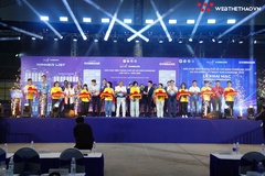 Lễ hội Ho Chi Minh City Night Run Eximbank 2025 bắt đầu