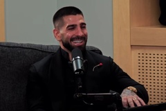 Ilia Topuria hứa với UFC "không đuổi theo Islam Makhachev"