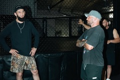 Khamzat Chimaev đã "tiến hóa" để soán ngôi Dricus Du Plessis ở UFC 319