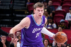 Ghi gần 30 điểm mỗi trận, tài năng trẻ Kyle Filipowski trở thành MVP NBA Summer League 2025