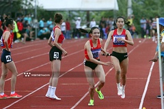 "Kỷ lục chạy tiếp sức 4x800m nữ quốc gia" gây sốc dù thiếu "chuẩn điện tử"