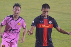 HLV Kim Sang Sik gọi cầu thủ Việt kiều đá 30 phút ở V.League lên U23 Việt Nam