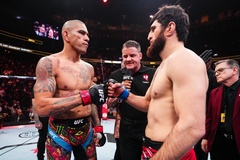 Alex Pereira mỉa mai Magomed Ankalaev trước thềm tái đấu tại UFC 320