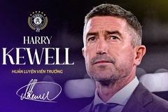 Cựu sao Liverpool Harry Kewell ngồi ghế nóng CLB Hà Nội