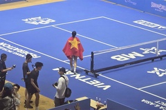 Vô địch PPA Vietnam Cup 2025, Alix Trương gây xúc động khi ăn mừng với lá cờ Việt Nam