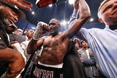 Mức tiền thù lao "khủng" để Terence Crawford thượng đài sau khi hạ Canelo Alvarez