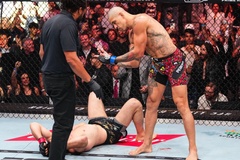 Alex Pereira mỉa mai lời biện hộ chấn thương của Ankalaev ở UFC 320