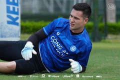 Nguyễn Filip nén đau thi đấu, HLV Polking tiết lộ lý do bất ngờ rút ra sân