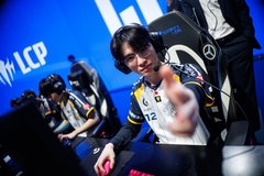 Kết quả CKTG 2025 hôm nay 25/10: CFO tiễn đại diện cuối cùng của LCS về nước