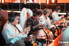 Huỷ diệt 1S, FPT X Flash thẳng tiến chung kết ĐTDV Mùa Đông 2025