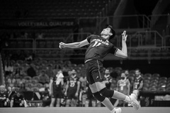 Ngôi sao bóng chuyền Iran - Saber Kazemi qua đời sau tai nạn giật điện