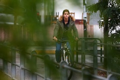 VĐV bóng chuyền Brazil bị đình chỉ thi đấu vì cáo buộc giới tính