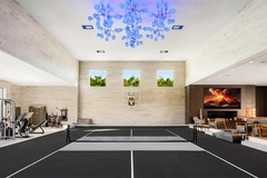 Khám phá sân pickleball bên trong “ốc đảo sa mạc” 85 triệu USD của giới siêu giàu