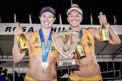 Cặp đôi New Zealand tạo bất ngờ tại giải bóng chuyền bãi biển VĐTG