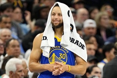 Stephen Curry tiết lộ "chiêu độc" của HLV Steve Kerr, san bằng kỷ lục của huyền thoại Michael Jordan
