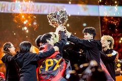 LPL mua lại suất thi đấu của FunPlus Phoenix: Lời cảnh báo cho tương lai LOL Esports?