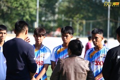 Tinh thần sẻ chia với cầu thủ bị ảnh hưởng lũ lụt ở NUC bóng đá 2025