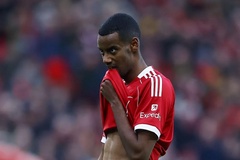 Isak là cầu thủ Liverpool đầu tiên kể từ năm 1906 đạt cột mốc đáng lo ngại