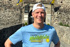 Bất chấp nguy hiểm, HLV Mỹ đến Ukraine để dạy pickleball