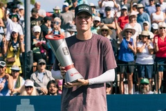 Bellamy đánh bại H. Johnson sau ba game, giành danh hiệu Pickleball PPA đầu tiên