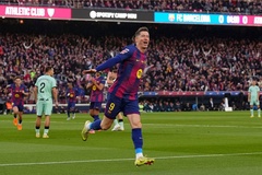 Lewandowski đã vượt qua Shearer và Ibrahimovic, đang theo đuổi Messi và Ronaldo